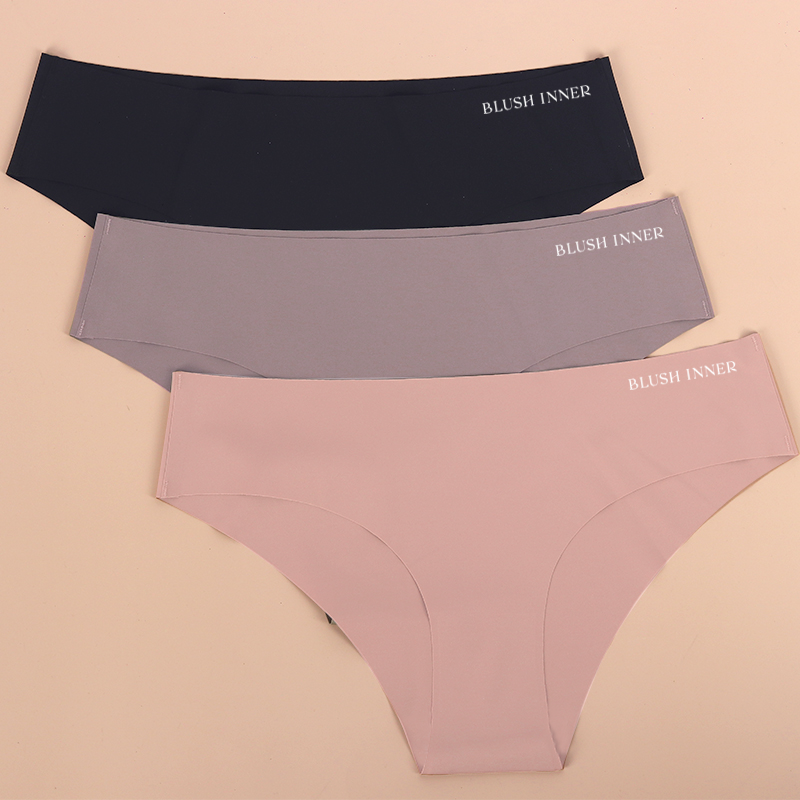 Blush inner Air-Sense seamless Bikini Panty underwear低腰三角無縫無痕內褲套裝