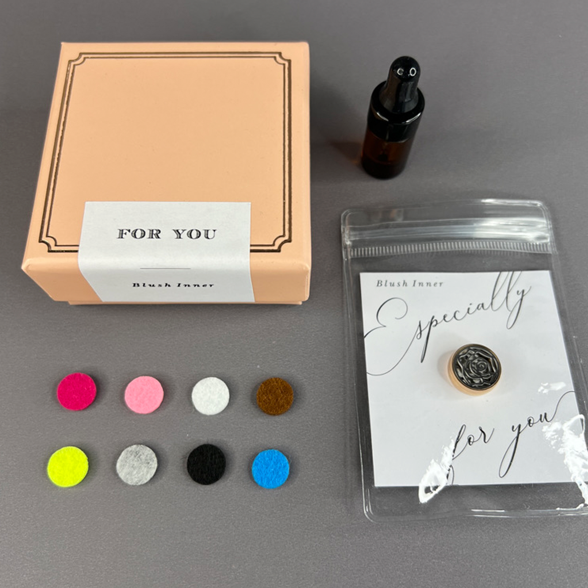 口罩香薰釦 (浪🌊 / 花🌹/ 笑🙂) + 2ml香薰油禮盒套裝 🎁