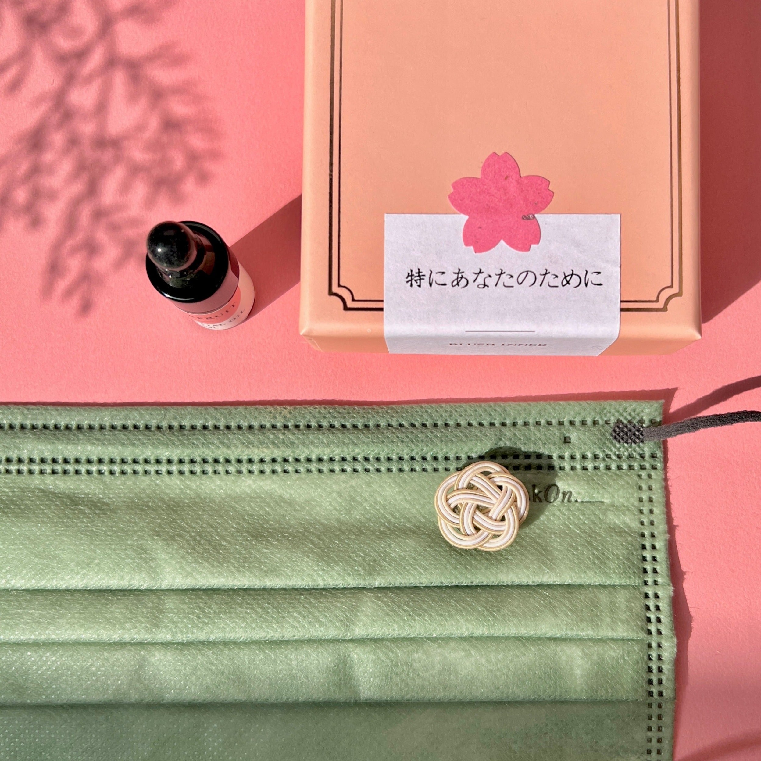 日式繩結藝術🌸梅結口罩香薰釦 + 2ml香薰油禮盒套裝🎁